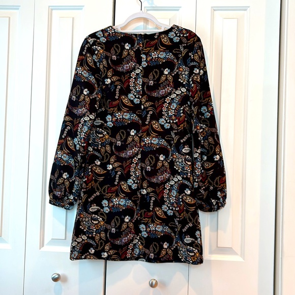 NWOT - WAYF Shift Dress. Size M (6-8) - Picture 3 of 12